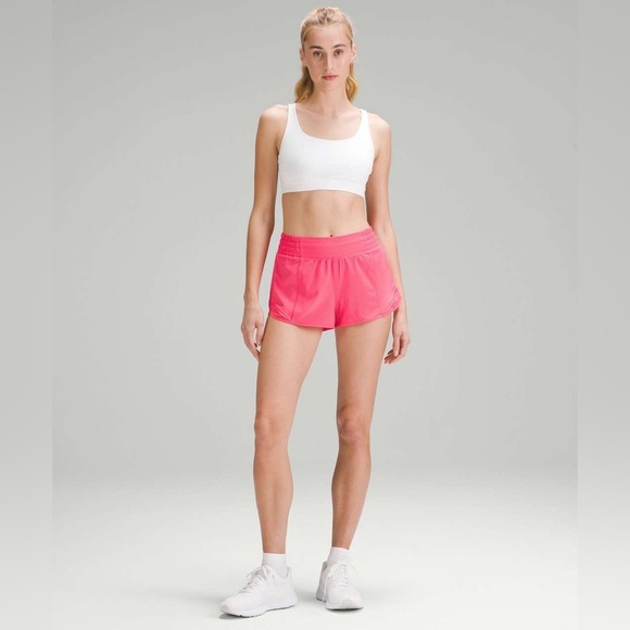 A Lululemon Hotty Hot High-Rise Lined Short 2.5" - Picture 1 of 6